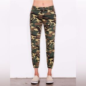 NWT SUNDRY camo jogger with trim size 29